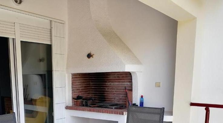 Beach N Fun Bbq Fireplace Saronida Extérieur photo